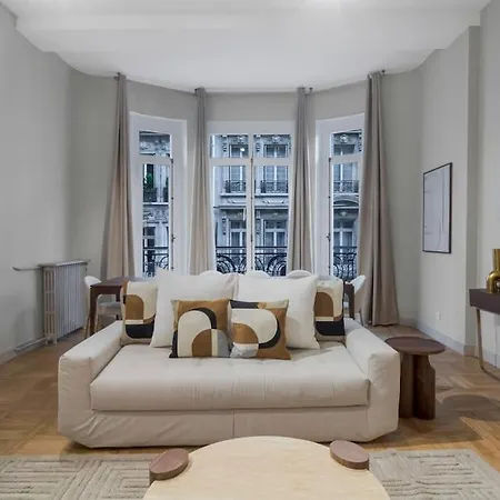 شقة 2b.appart 6pers#2bedrooms#victorhugo#arcdetriomphe *